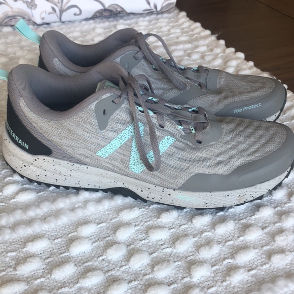 New balance all terrain speed ride size 11 shoes - Picture 2 of 5